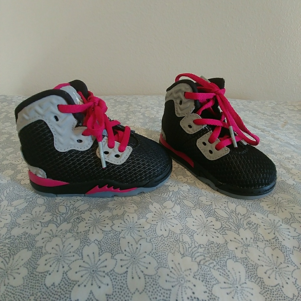 Baby shoes